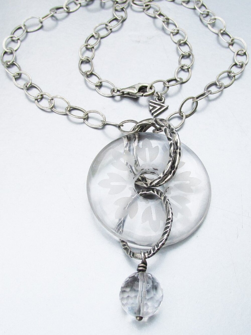 SILPADA S1954 Etched Crystal Round Pendant on Oval Link Chain Necklace N2109